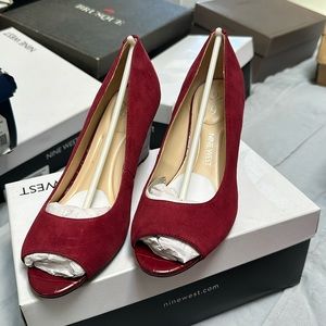 Nine West wedges red